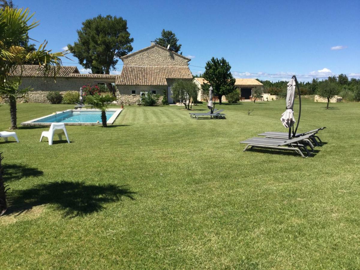 Gites Dans Mas En Pierres Robion en Luberon Εξωτερικό φωτογραφία