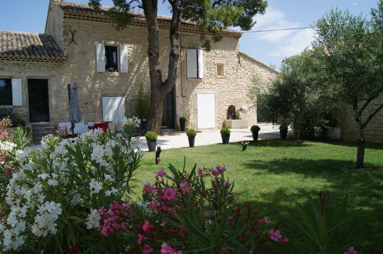 Gites Dans Mas En Pierres Robion en Luberon Εξωτερικό φωτογραφία